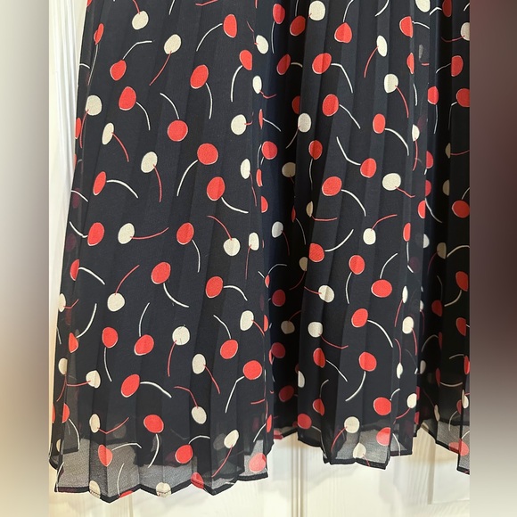 Ann Taylor Navy and Red Polka Dot Midi Skirt ♥️ - Picture 3 of 9